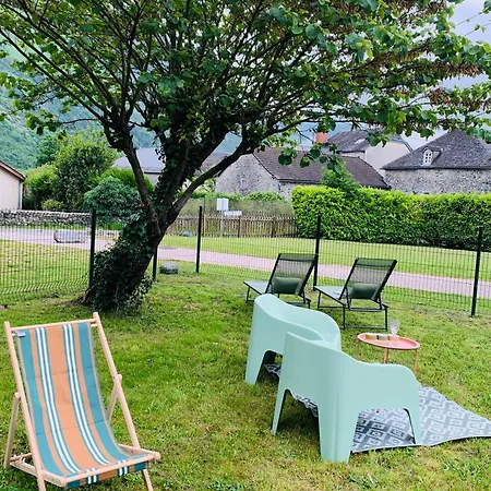 La Suite Unique - Le Jardin Sur Les Pyrenees- Vue Panoramique Montagne -Jardin Cloture Prive De 100M2-Parking-Linge De Lit Et Serviettes Compris- Bielle Exterior photo