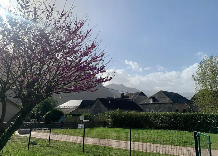 La Suite Unique - Le Jardin Sur Les Pyrenees- Vue Panoramique Montagne -Jardin Cloture Prive De 100M2-Parking-Linge De Lit Et Serviettes Compris-